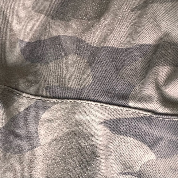 Democracy Green Camouflage Absolution Skinny Pants Size 22 - Picture 12 of 13